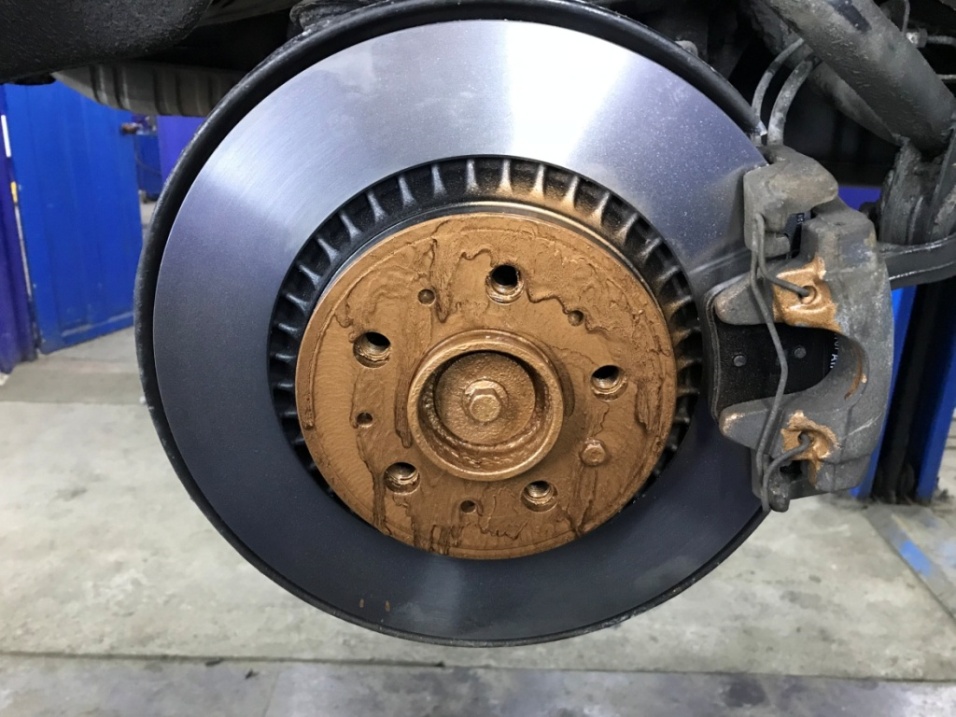 замена задних тормозных дисков Вольво хс90